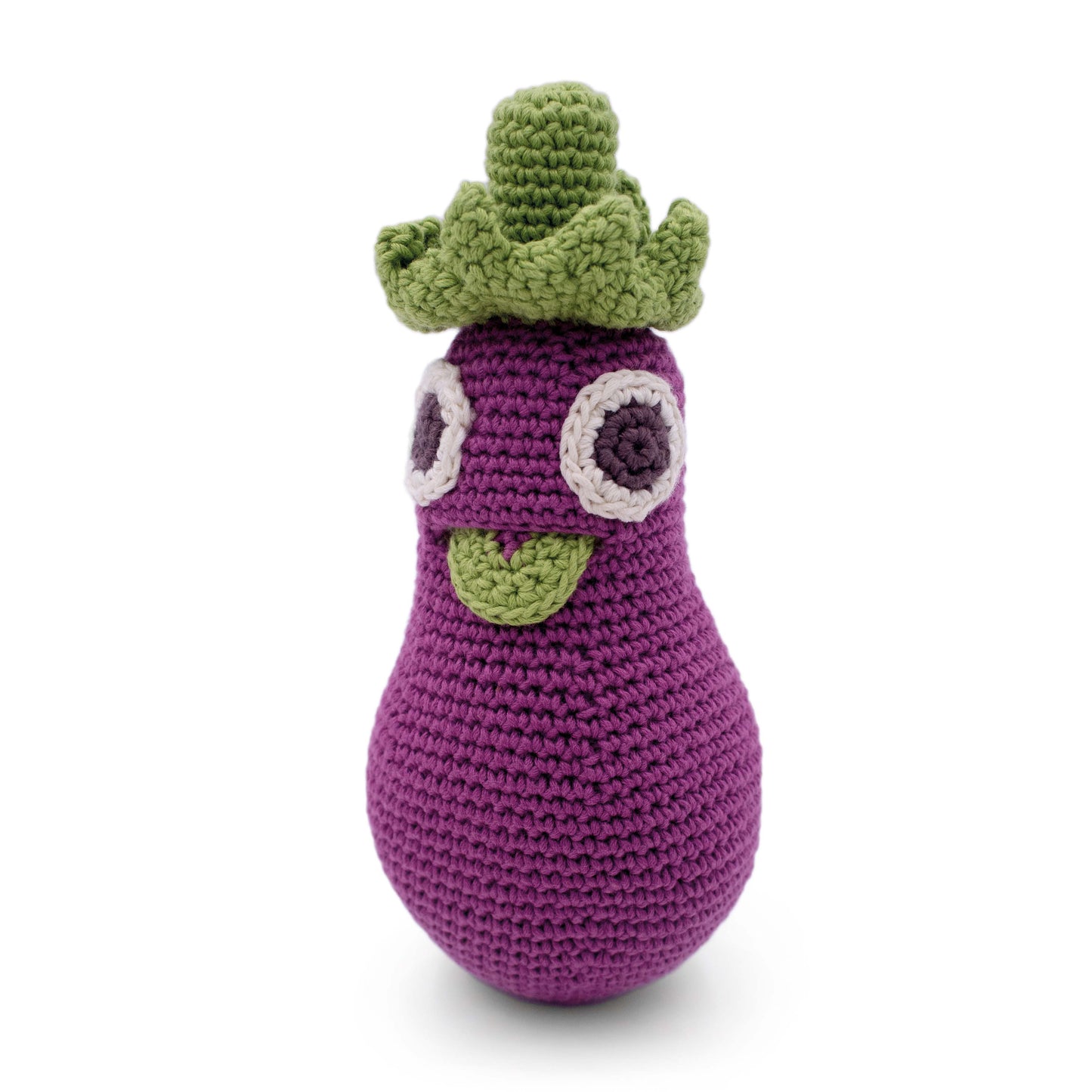 Hochet Aubergine pour bébé en crochet coton bio fait main avec petit grelot. Hauteur 18 cm, couleur aubergine.