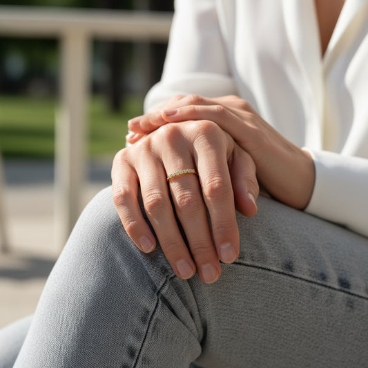 Bague en pierres fines naturelles grisées de Labradorite