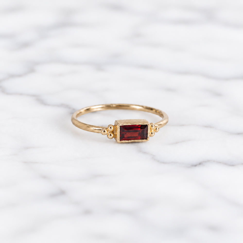 Bague en pierre fine naturelle grenat rouge profond - bijou plaqué or