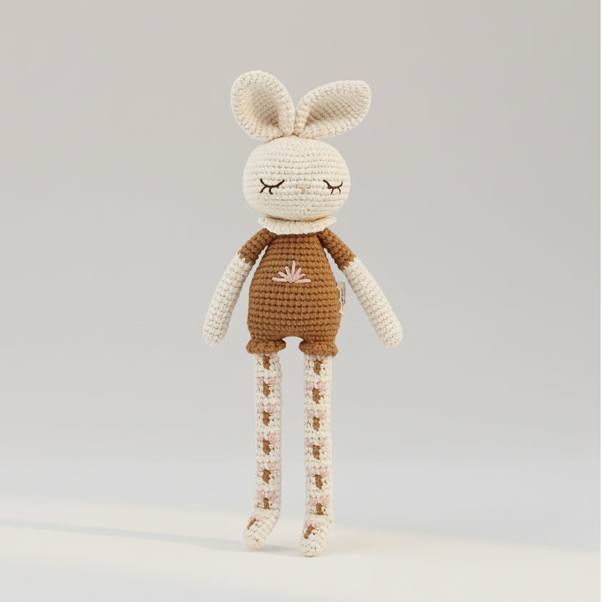 Doudou Lapine blanche en crochet coton bio fait main