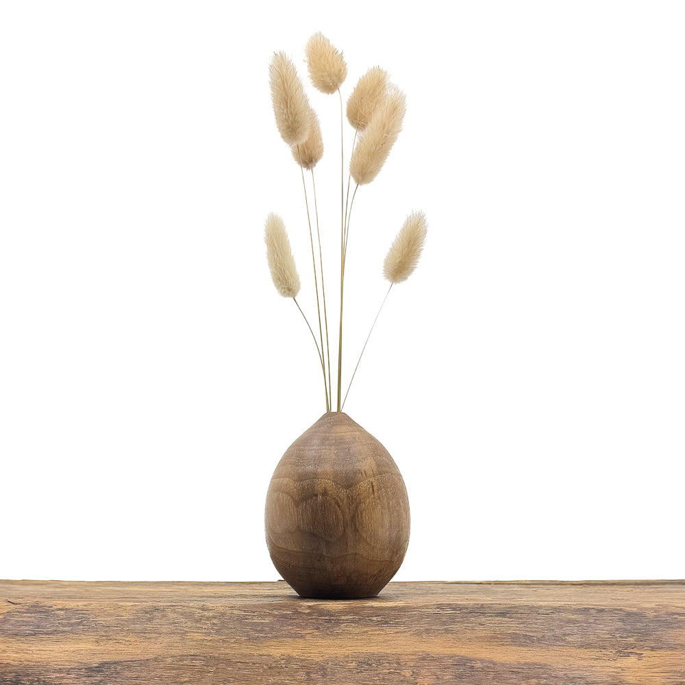 Petits vases en bois entièrement fait main pour fleurs séchées.
