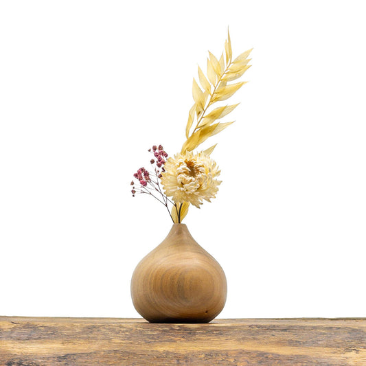 Vase en bois brut entièrement confectionné à la main