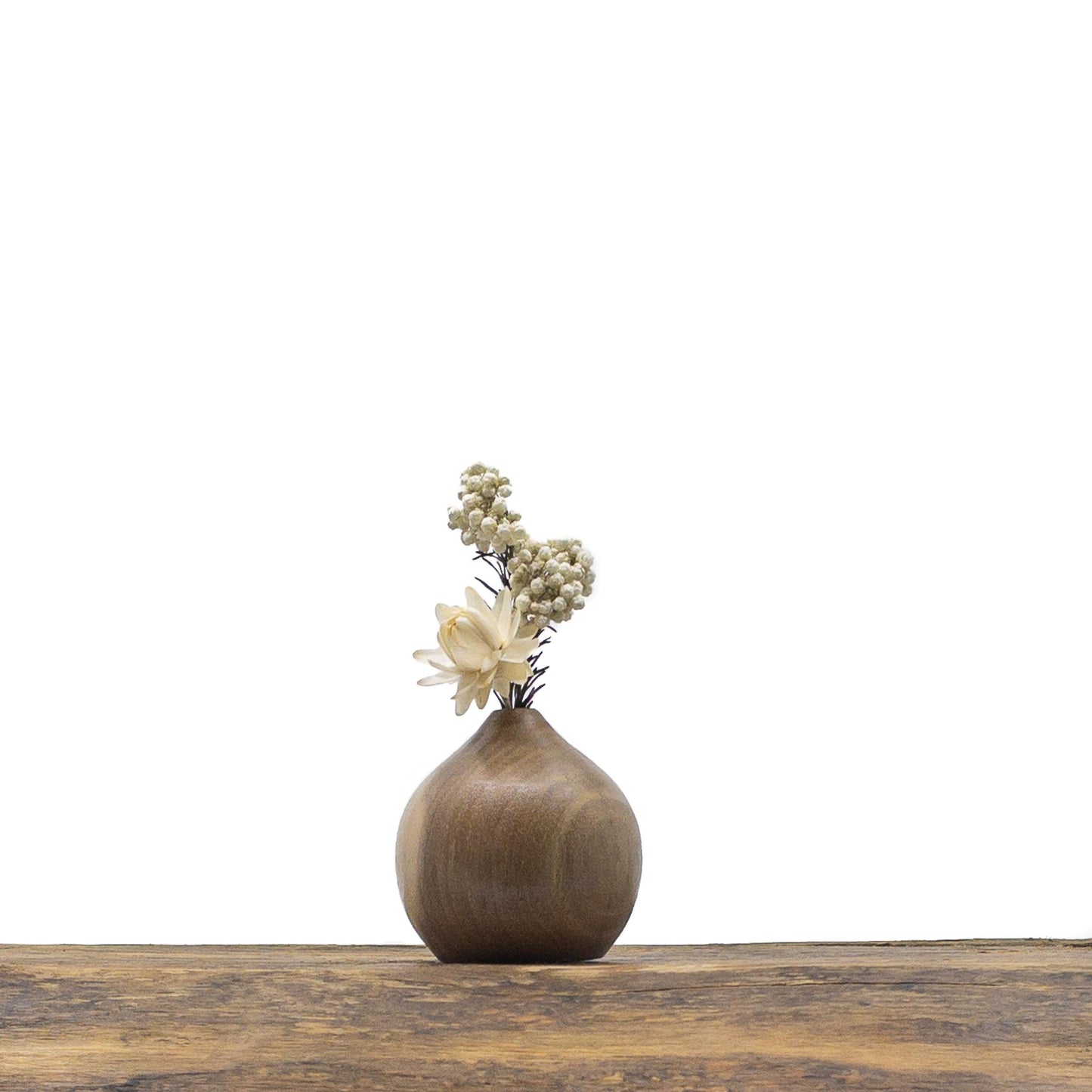 Vase en bois brut entièrement confectionné à la main