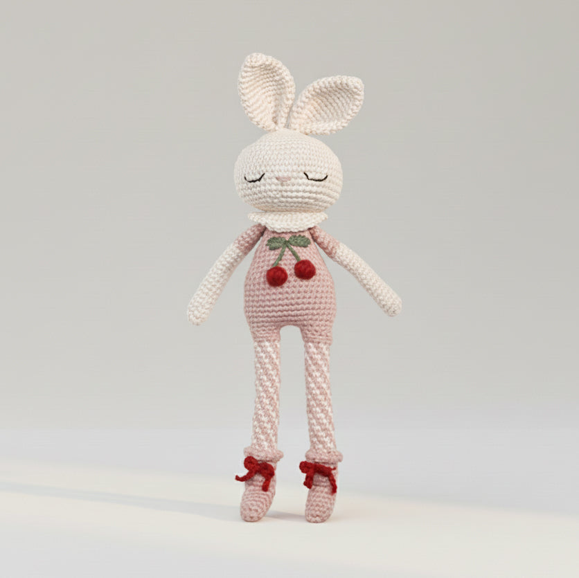 Doudou Lapine rose en crochet coton bio fait main