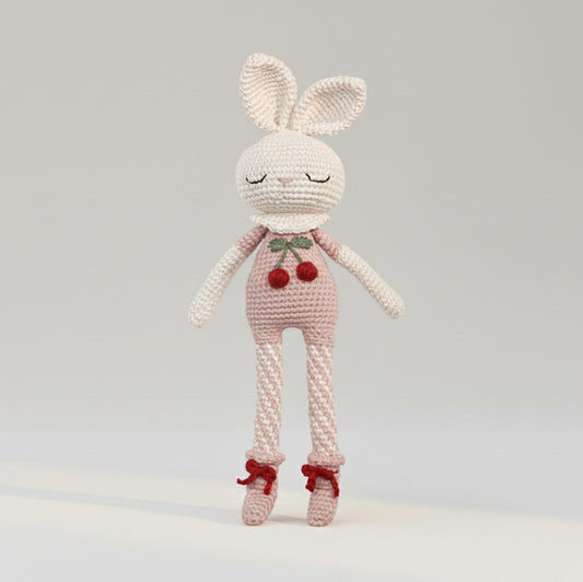 Doudou Lapine rose en crochet coton bio fait main