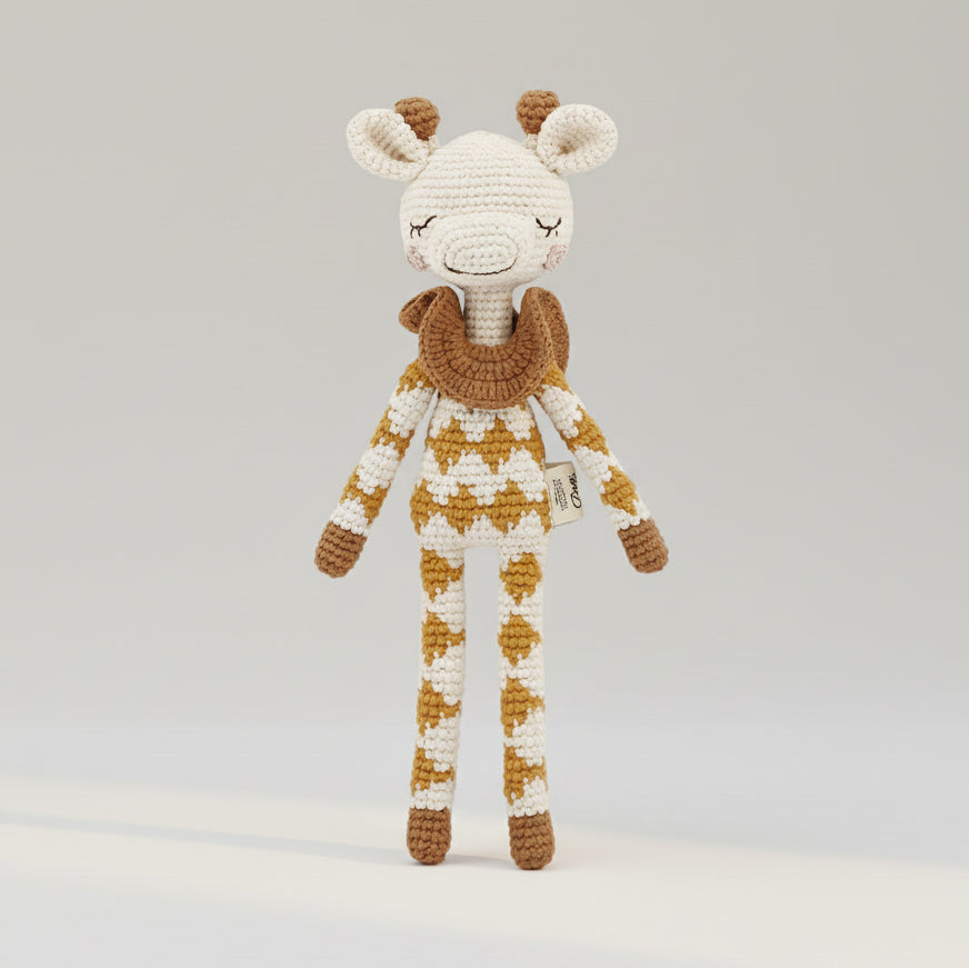 Doudou Girafe en crochet coton bio fait main