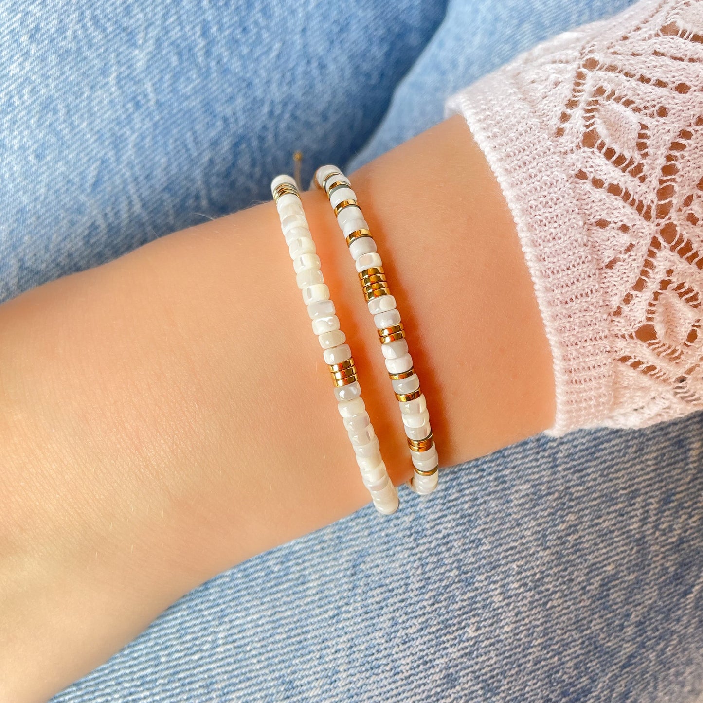 Bracelet ajustable en perles de nacre blanche naturelle