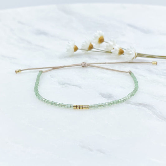 Bracelet en perles de rocaille vert nude