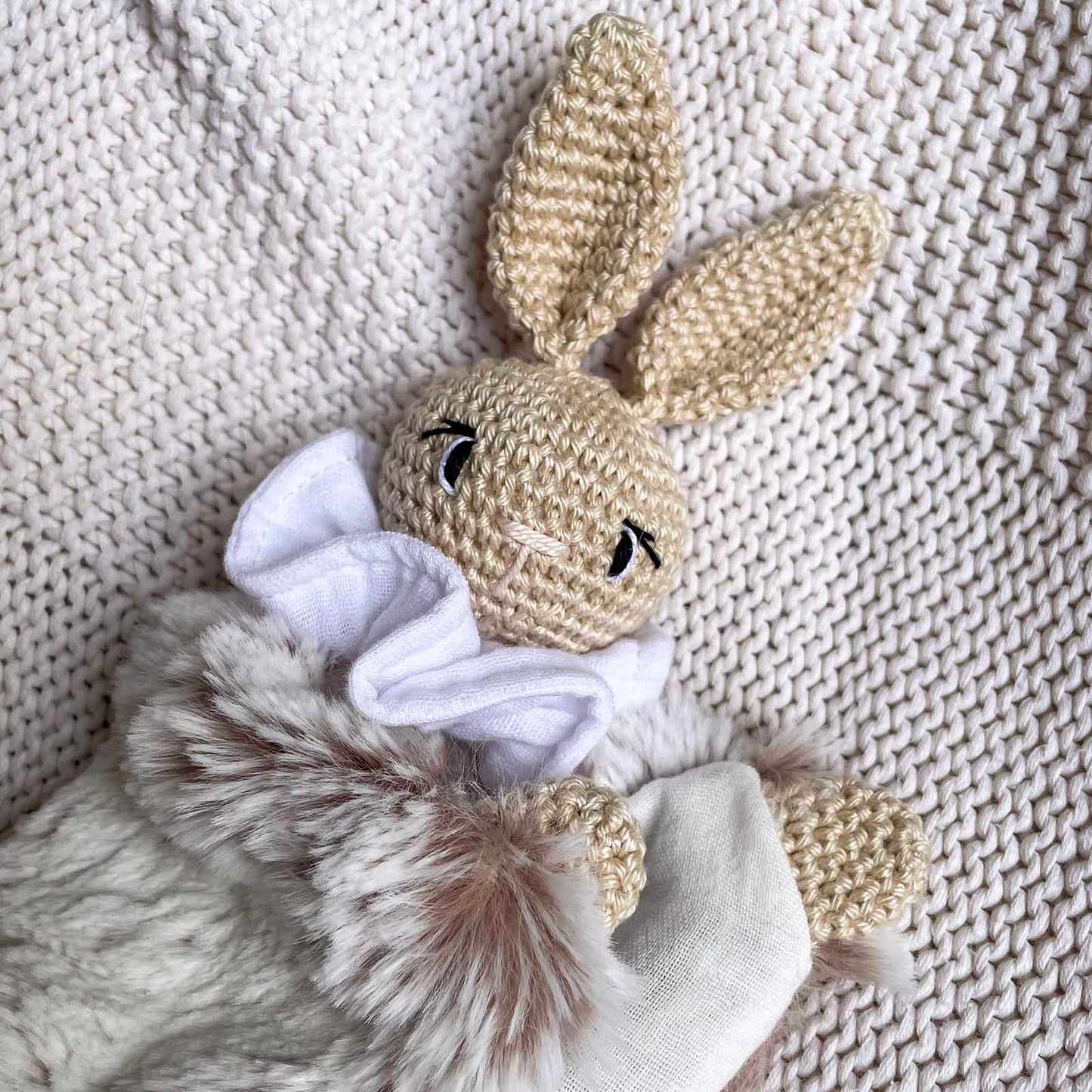 Doudou Lapine fait main en France