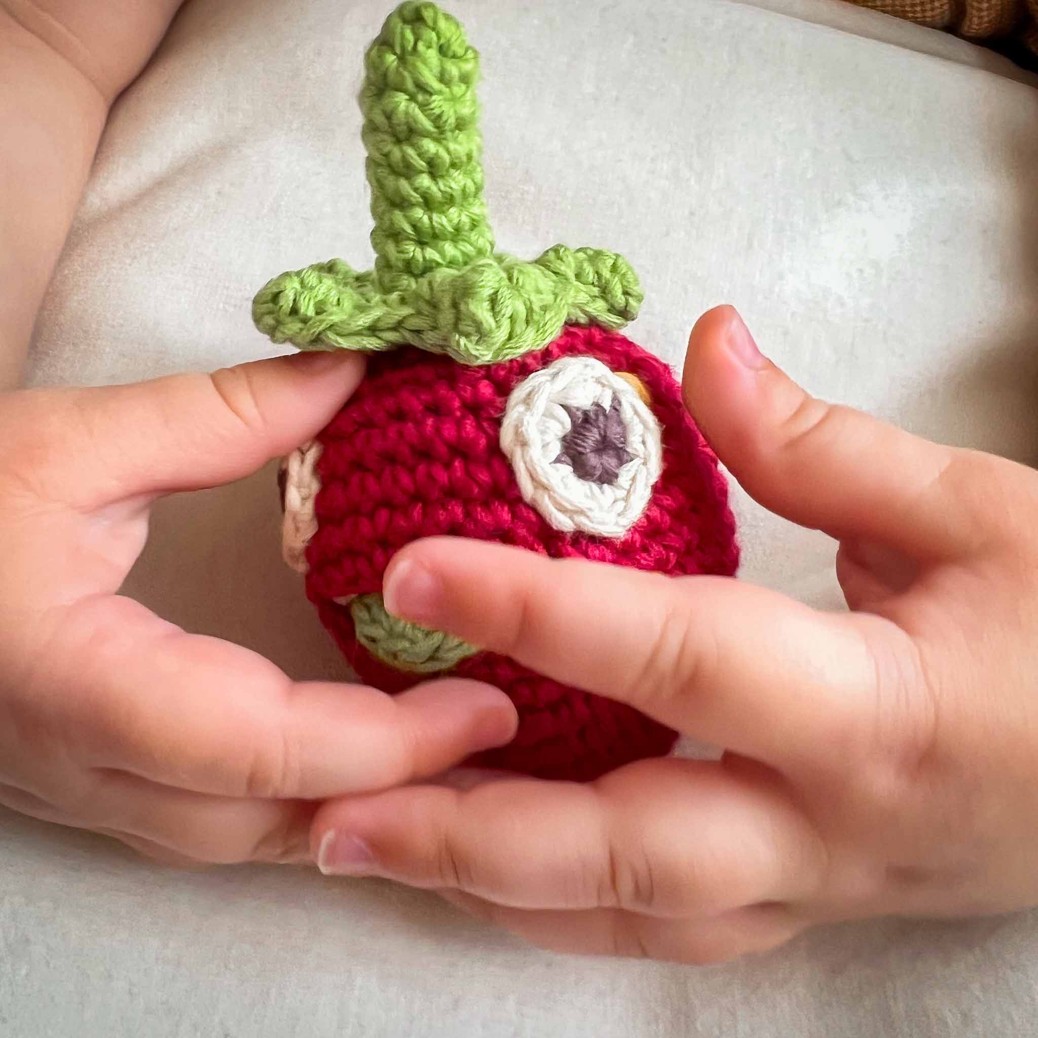 Strawberry Rattle Making Strawberry Baby Rattle in Organic Cotton | Madam Nature – MADAME NATURE