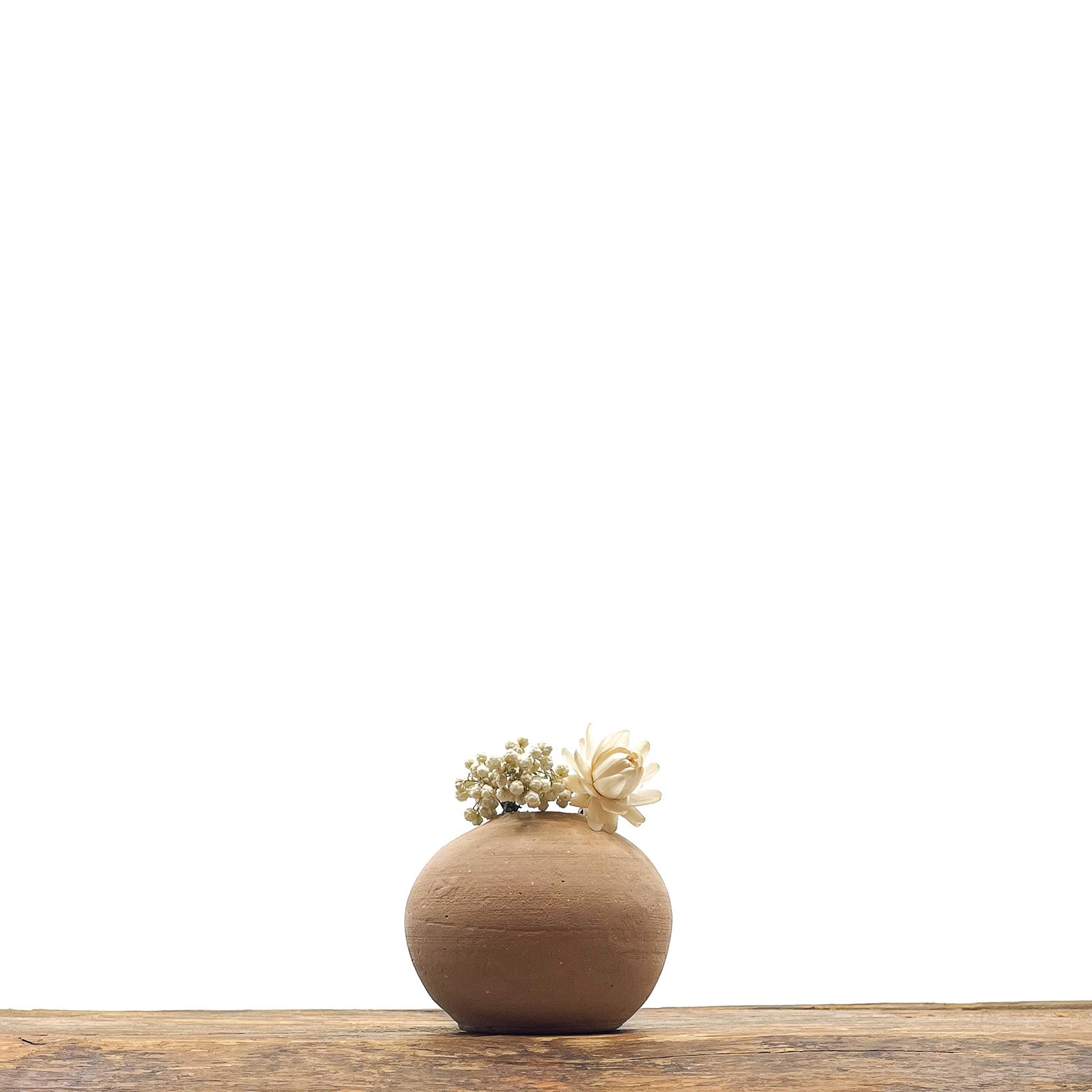 Vases en terre cuite couleur terracotta - fait main. 