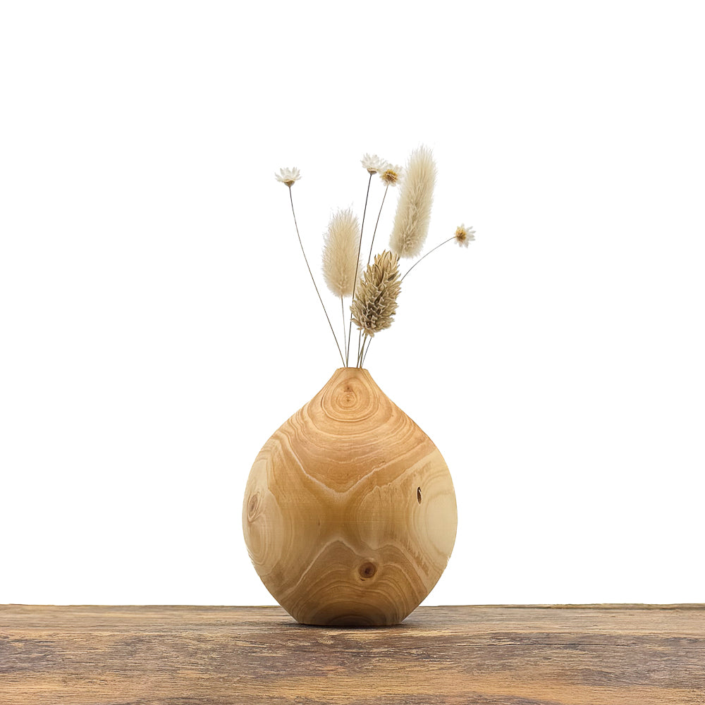 Vase en bois brut entièrement confectionné à la main