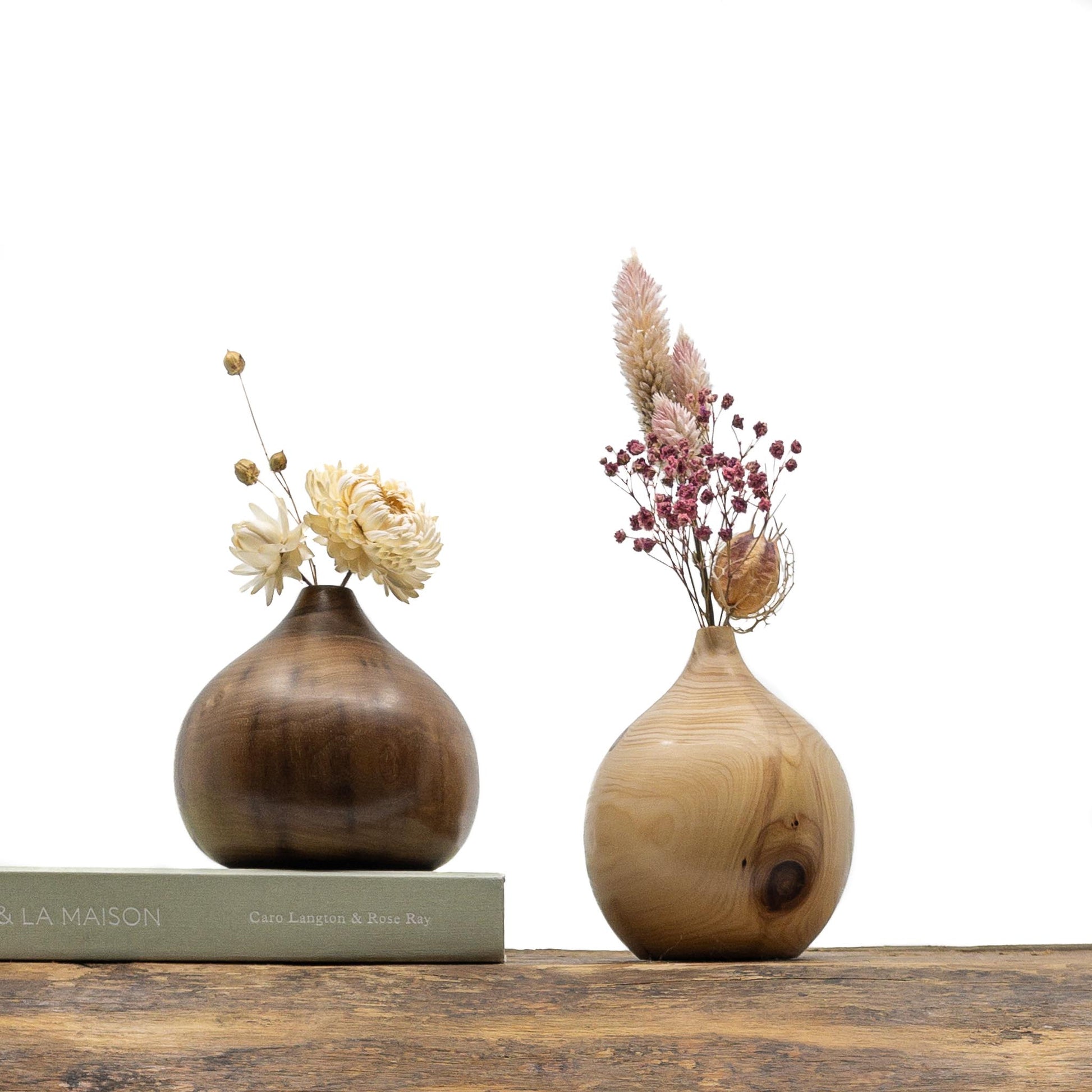 Vase en bois brut entièrement confectionné à la main